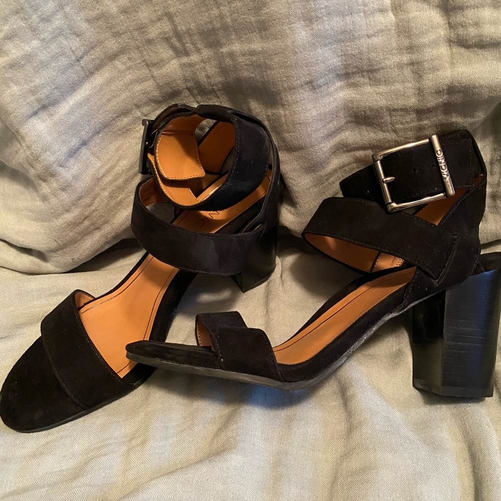 Vionic Black Strappy Block Heels